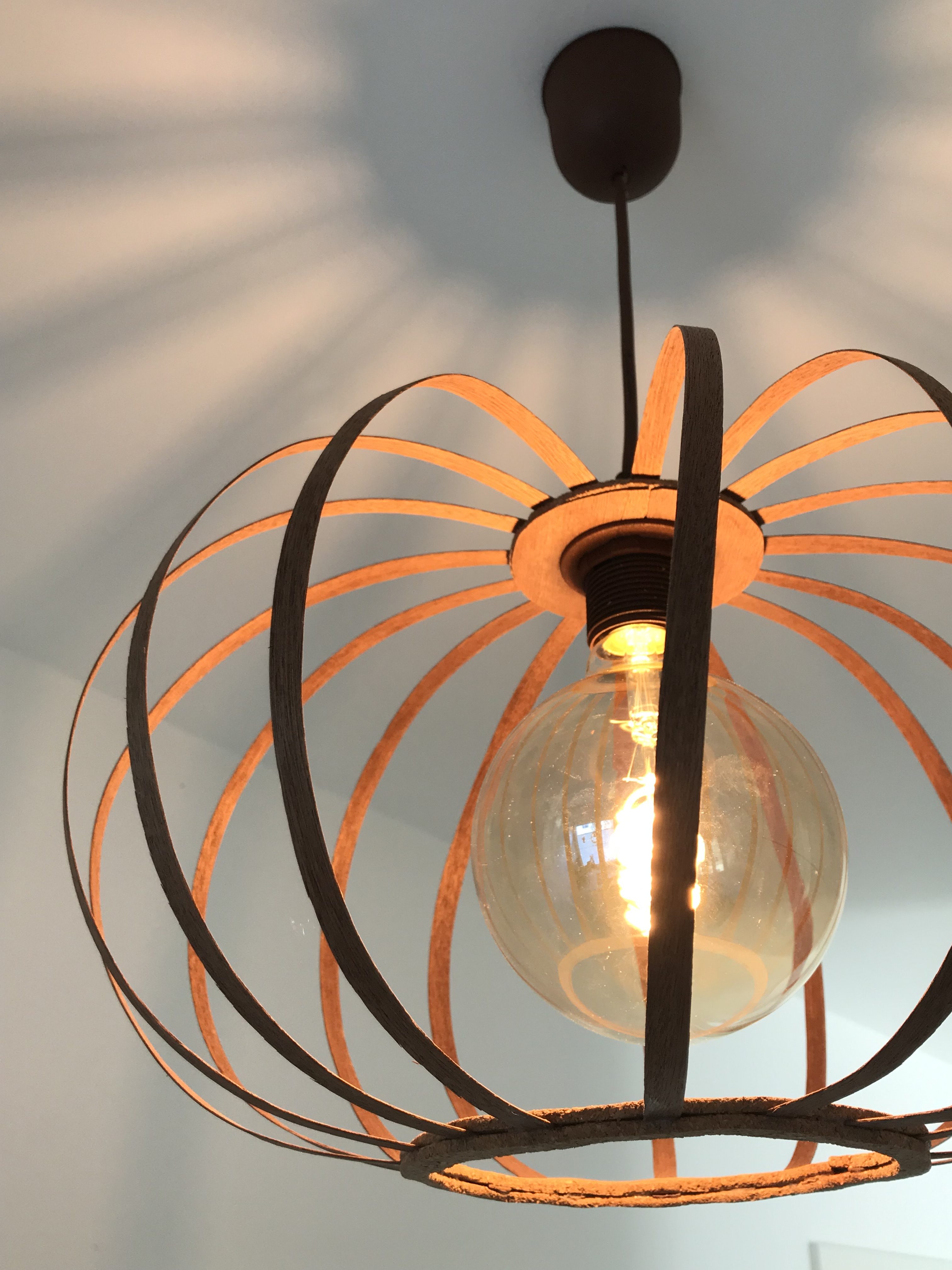 DIY: Designerlampe aus Furnierholz ganz leicht nachmachen - Chalet8