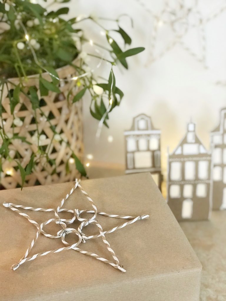 DIY: Stern aus Papierdraht basteln. Einfache und schöne Weihnachtsdeko. #chalet8 #papierdraht #drahtstern